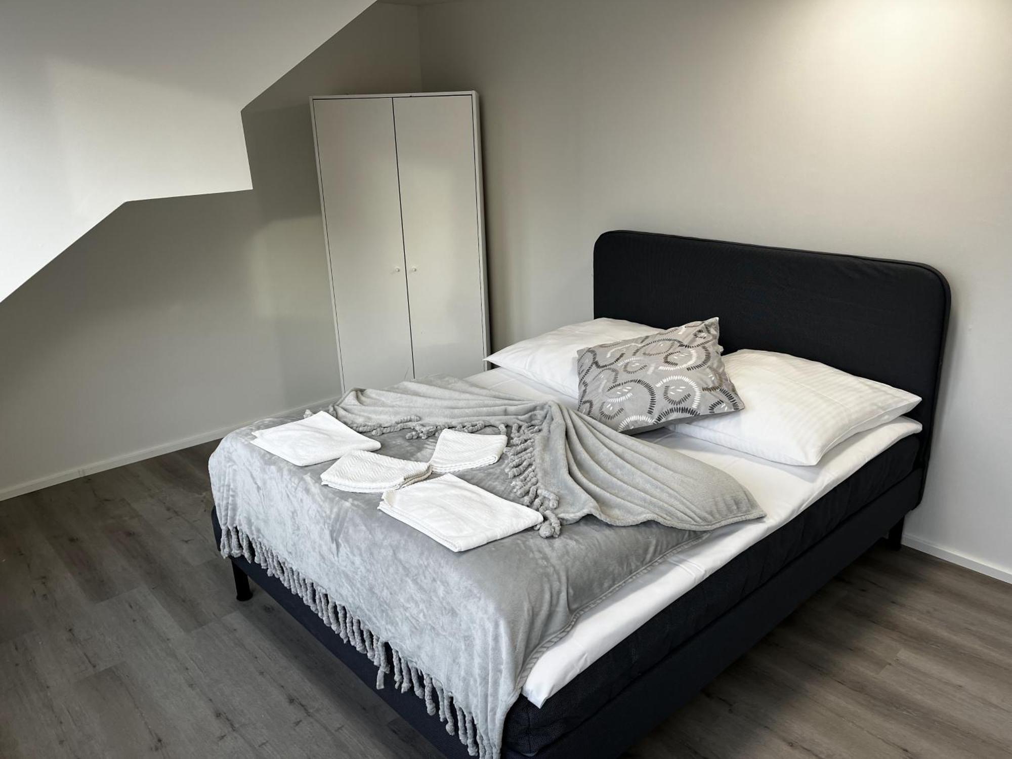 City Apartment On The Rhine, Cologne Exterior photo